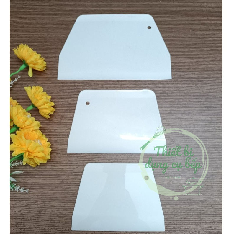 Vét, Cắt Bột Nhựa Nguyên Khối Làm Bánh.