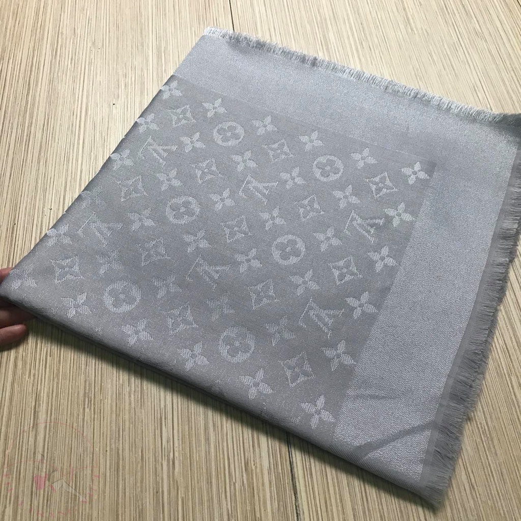 Khăn Choàng Đũi Lv Vuông 1.4m Mướt Mịn Và Sang Trọng Mẫu 7