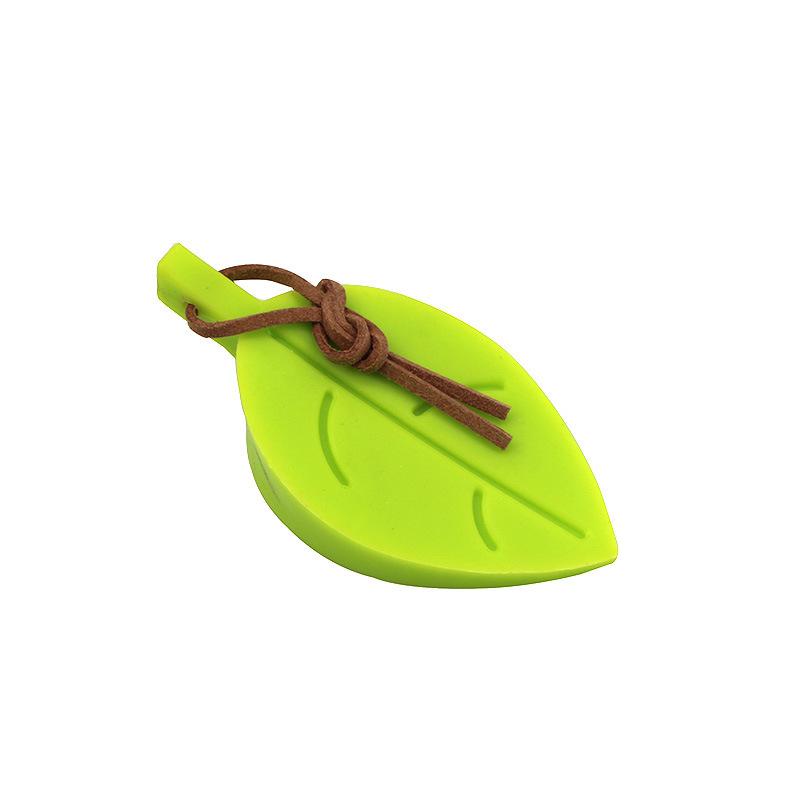 Chặn cửa silicone hình chiếc lá giúp cho chặn cửa an toàn chống va đập, kẹp tay