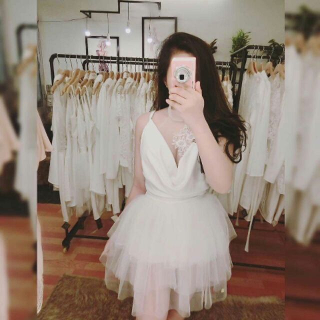 đầm xòe cổ đổ sexy