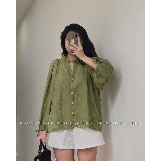 (Ảnh thật) Áo sơmi thô nhung mịn hoa văn chìm cổ bèo the.sweaterweather TSW