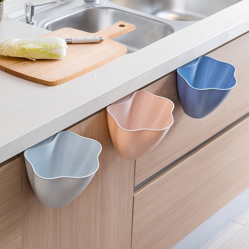 [HÀNG CÓ SẴN] Thùng rác treo tủ bếp, thùng rác kẹp cửa bếp treo tường hình bông hoa tiện lợi gọn gàng