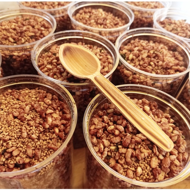 Gạo Lứt Sấy Rong Biển 200gr Cô Gái Bhnong Thơm Ngon Giòn Tan, Ăn Vặt Ngon Cho Giới Trẻ