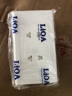 Mặt ổ cắm đôi 2 chấu LiOA