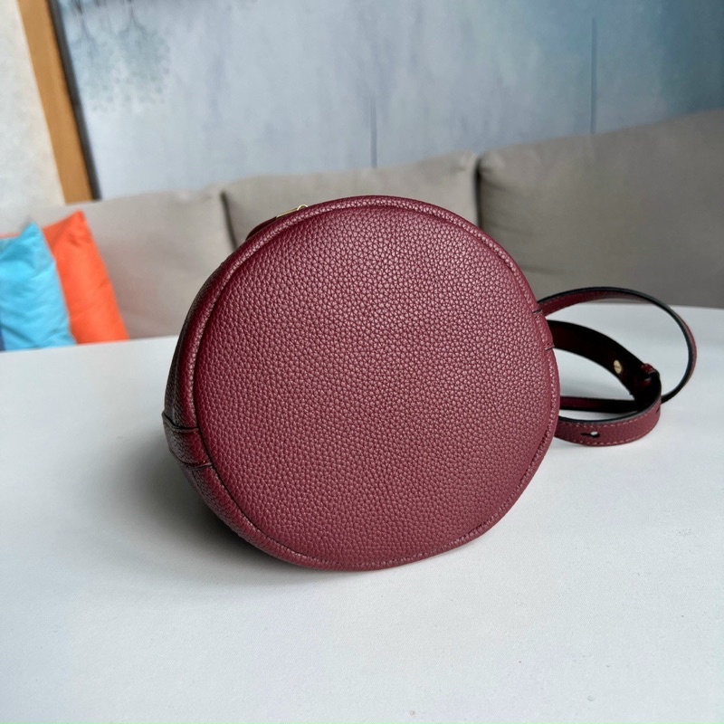 Túi  bucket da M*J dư xịn