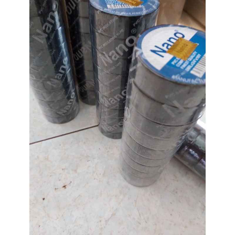 1 lốc 10 cuộn băng keo đen quấn dây điện