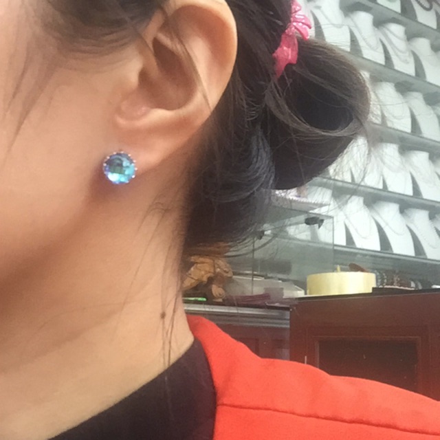 Khuyên tai đá H xanh dương nhân tạo cao cấp siêu long lanh bạc thật viền vương miện aurora