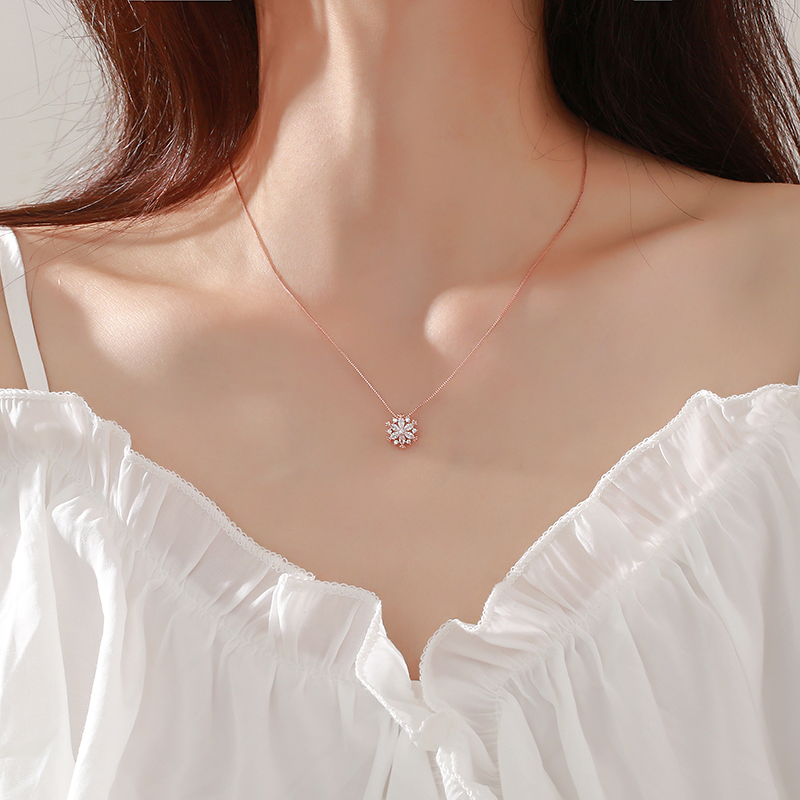 Vòng cổ Mạ Bạc 925 Mặt Bông Tuyết Đính Hạt Lấp Lánh Thời Trang