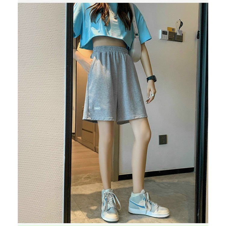 Quần đùi có logo unisex phom rộng phong cách đường phố dành cho nam và nữ | BigBuy360 - bigbuy360.vn