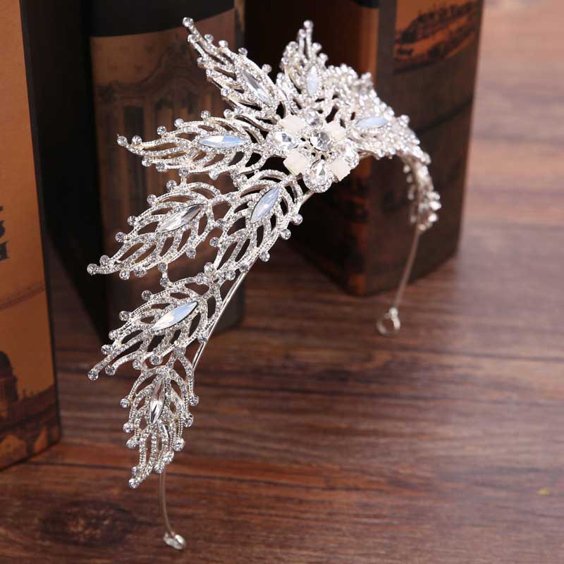 Vương miện cài tóc cô dâu đính đá lấp lánh