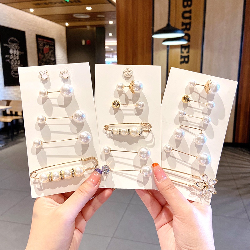 Set 4 / 10 Ghim Cài Áo Đính Ngọc Trai Nhân Tạo Phong Cách Hàn Quốc