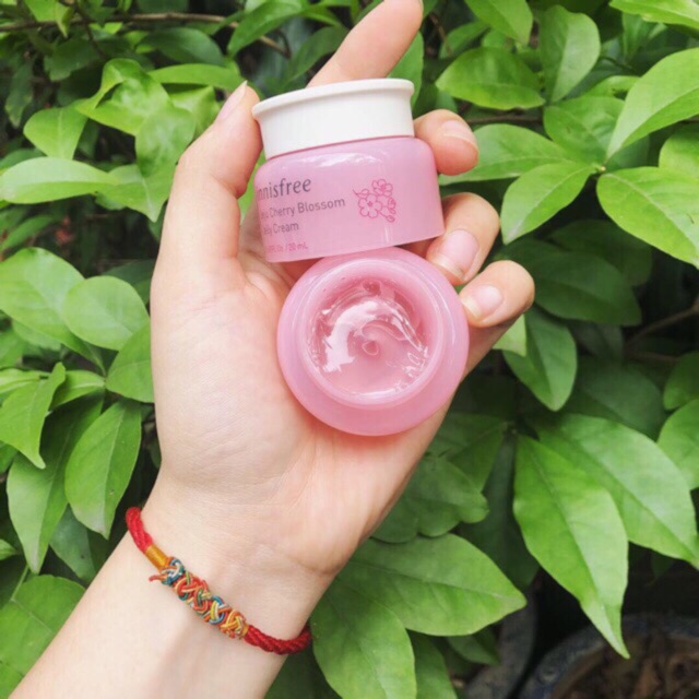Kem Dưỡng Dạng Gel Cấp Nước Chiết Xuất Anh Đào Innisfree Jeju Cherry Blossom Jelly Cream | BigBuy360 - bigbuy360.vn