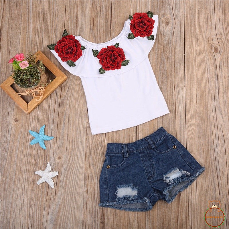 Set áo trễ vai thêu hoa hồng và quần short denim sành điệu cho bé gái