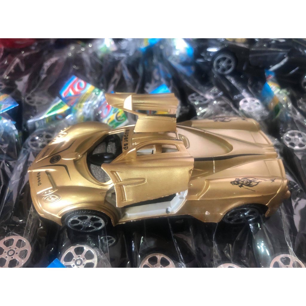 Trang Trí Bánh Sinh Nhật Bánh Kem - 1 ô tô siêu xe