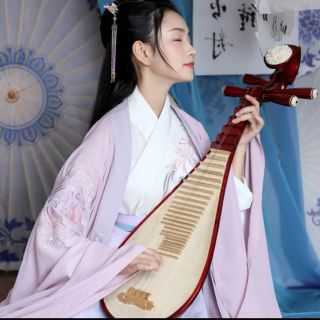 Hán phục thêu khổng tước có áo khoác. Hanfu ( order)