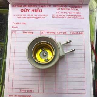 Đui đèn cắm có công tắc