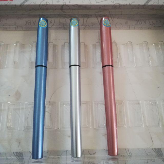 Bút máy nét trơn Hồng Hà 2275