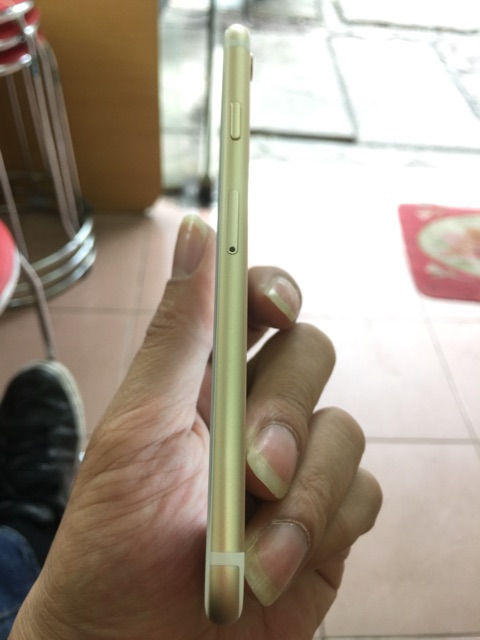 Điện thoại Apple iPhone 6 gold 16 GB