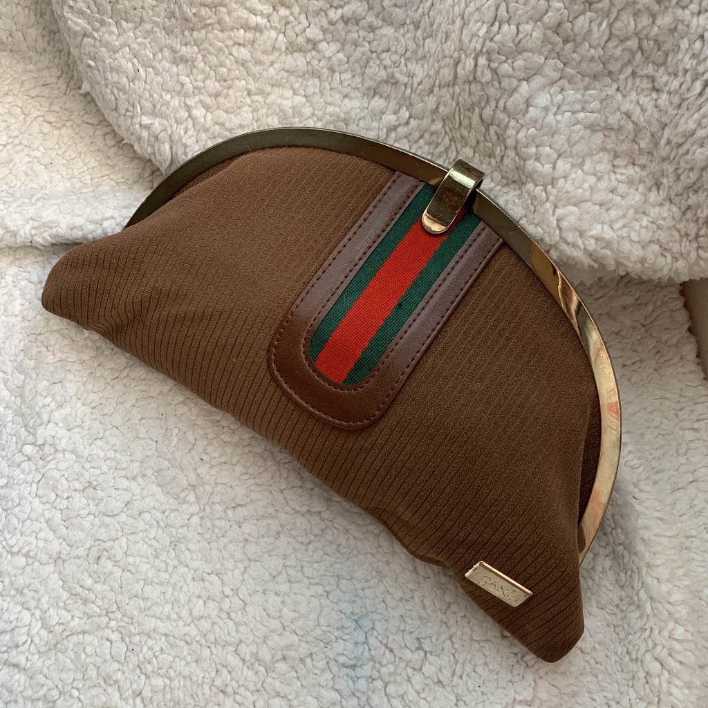 Túi cầm tay nhung GANI