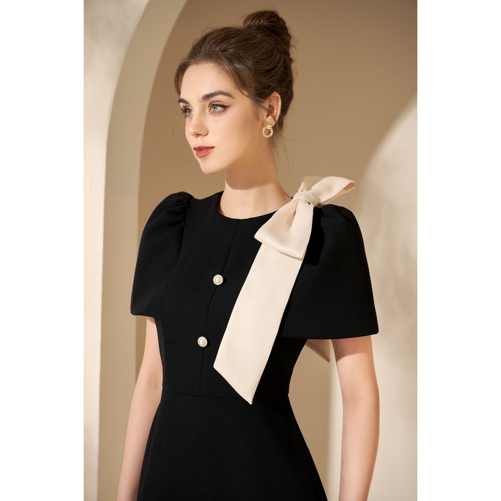 Noura Dress - Váy đen cúc ngọc trai đính nơ vai