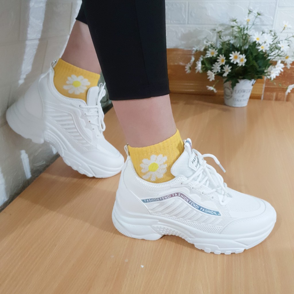 giày thể thao nữ trắng ulzzang kiểu dáng sneaker hàng đẹp giá rẻ HV08