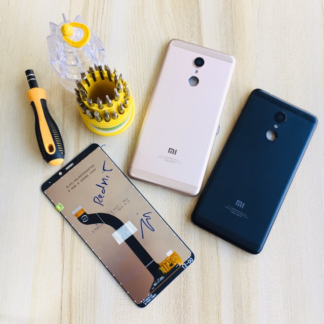 Combo Bộ Vỏ Sườn + Màn Hình Xiaomi Redmi 5 Zin Hàng Cao Cấp (Tặng bộ vít)