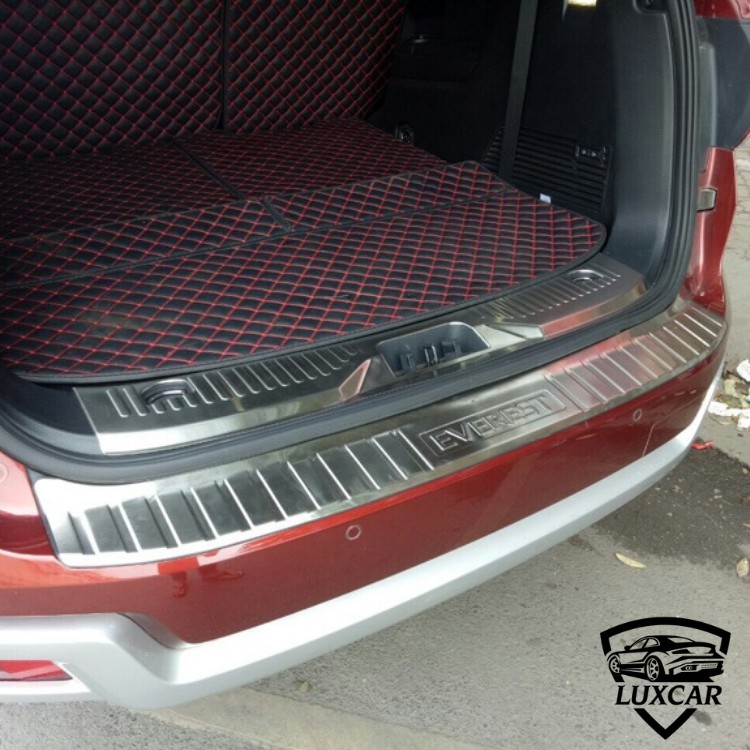 Nẹp chống trầy cốp sau xe FOR EVEREST 17-20 | LUXCAR chất liệu INOX-TITAN cao cấp