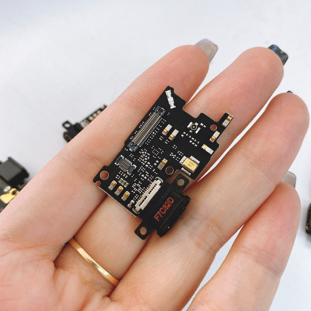 Cụm chân sạc Xiaomi Mi 6 MCE16 ( kèm mic , tai nghe ) , mạch sạc Xiaomi MCE16 linh kiện loại tốt, bảo hành đổi trả