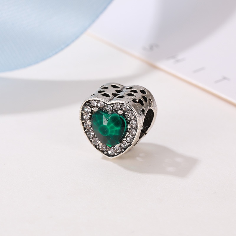 Charm xỏ trái tim viền đính đá - Linhcharms