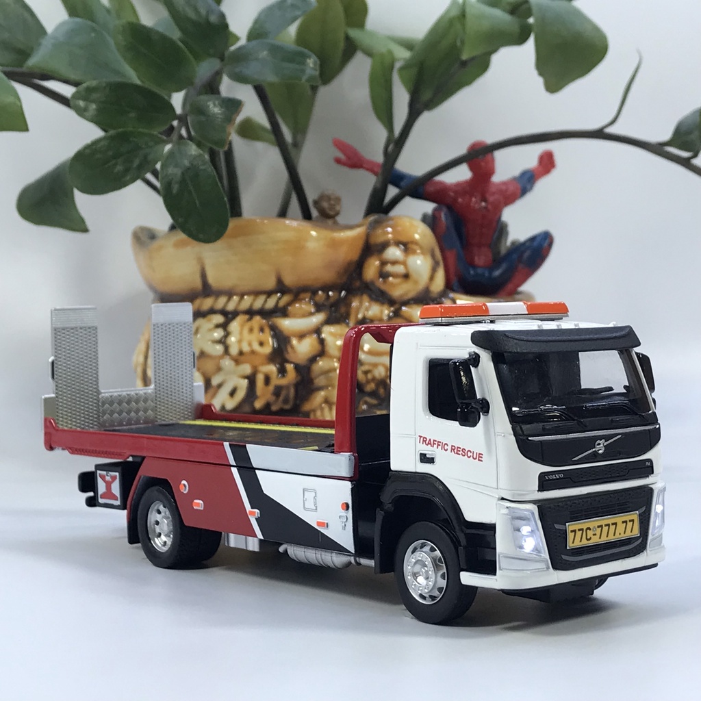 Mô hình xe ô tô tải Volvo cứu hộ giao thông sàn trượt tỷ lệ 1:50 bằng hợp kim