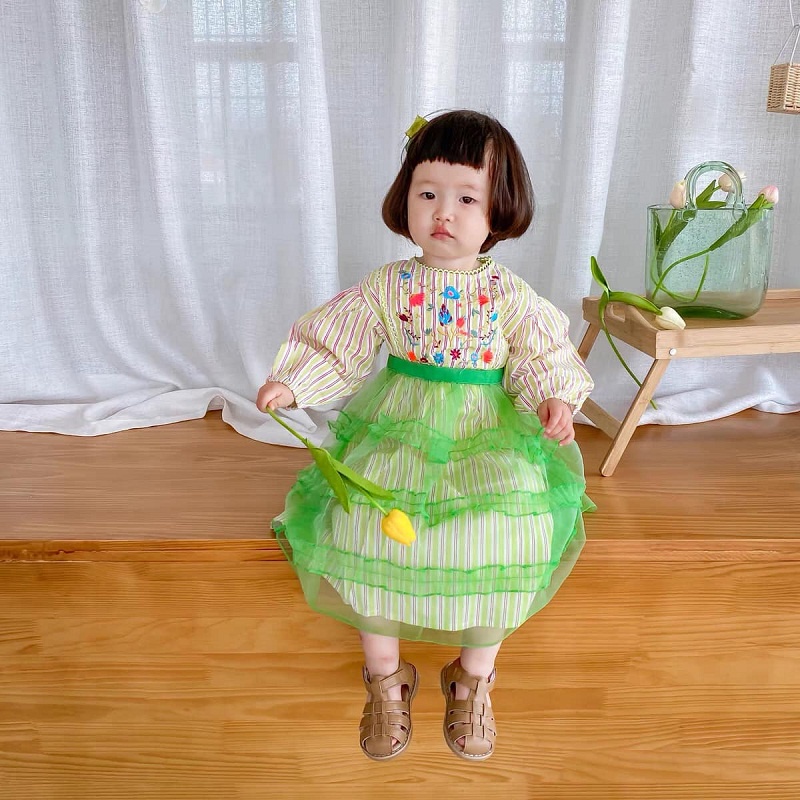 [Ảnh thật] SET VÁY HÀN QUỐC THÊU PHÙ HỢP CHO BÉ GẦN 2-6 TUỔI SIZE 80 ĐẾN 120