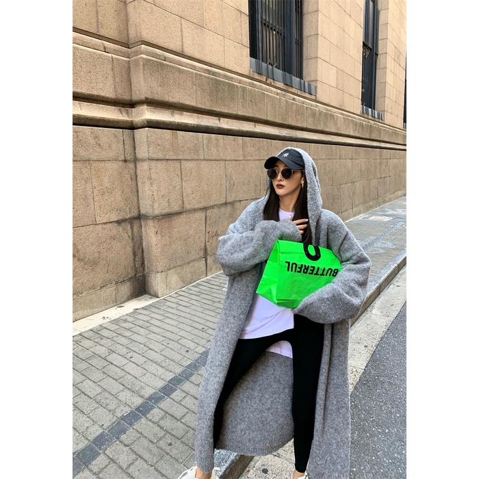 Áo khoác len dáng dài có nón phong cách vintage | BigBuy360 - bigbuy360.vn