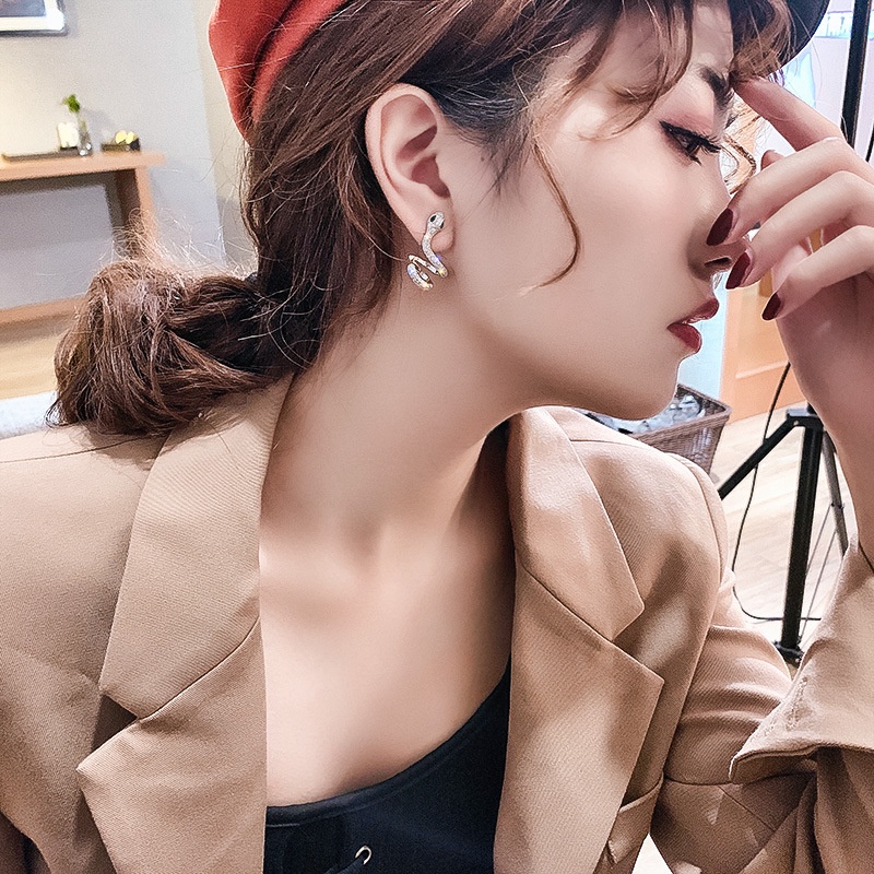 OIMG   Bông Tai Mạ Bạc 925 Hình Rắn Đính Đá Zircon Thời Trang Cho Nữ