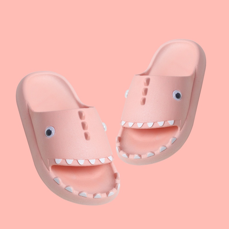 Dép trẻ em Sandal Đế Mềm Hình Cá Mập Hoạt Hình Phong Cách Mùa Hè Cho Bé Ttc033
