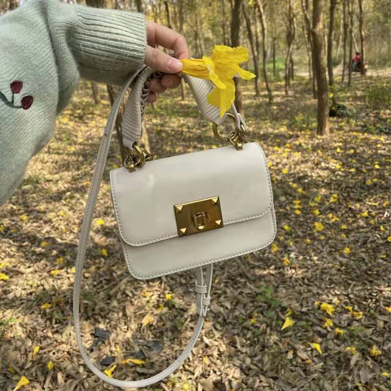 Túi xách nữ đeo chéo hàng hiệu xuất dư TX20