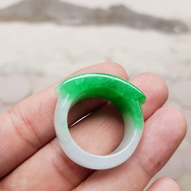 Nhẫn đá phong thủy cẩm thạch yên ngựa