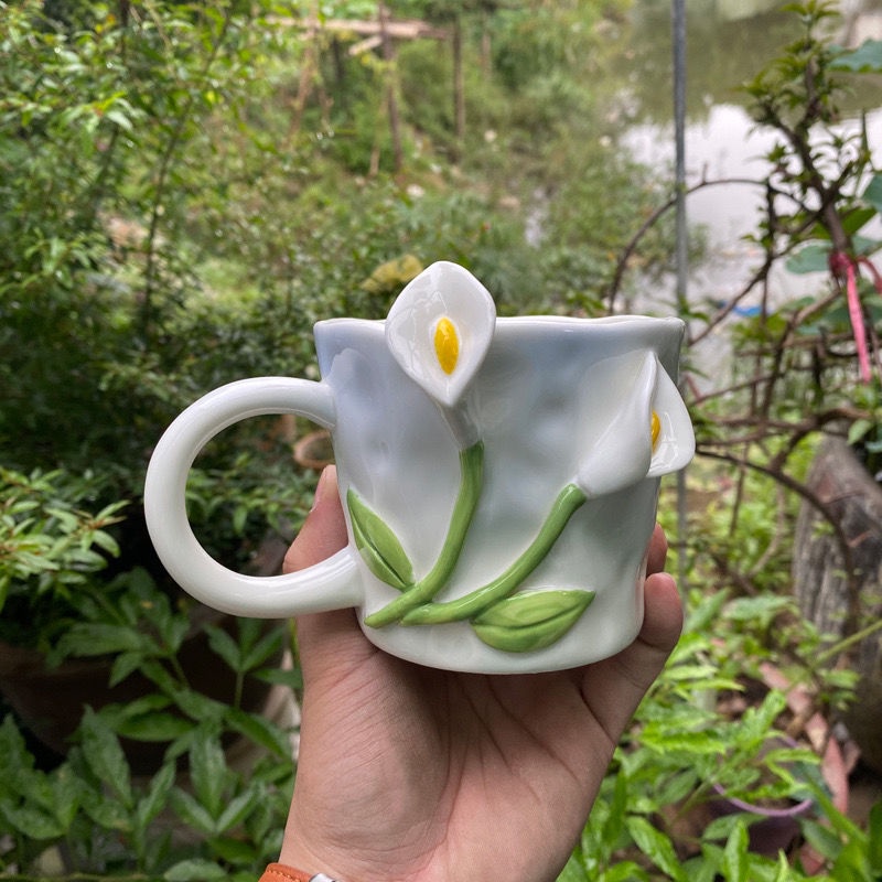 Hàng Có Sẵn Cốc Uống Nước Gốm Sứ Dập Nổi Hình Hoa Tulip Có Nắp Đậy