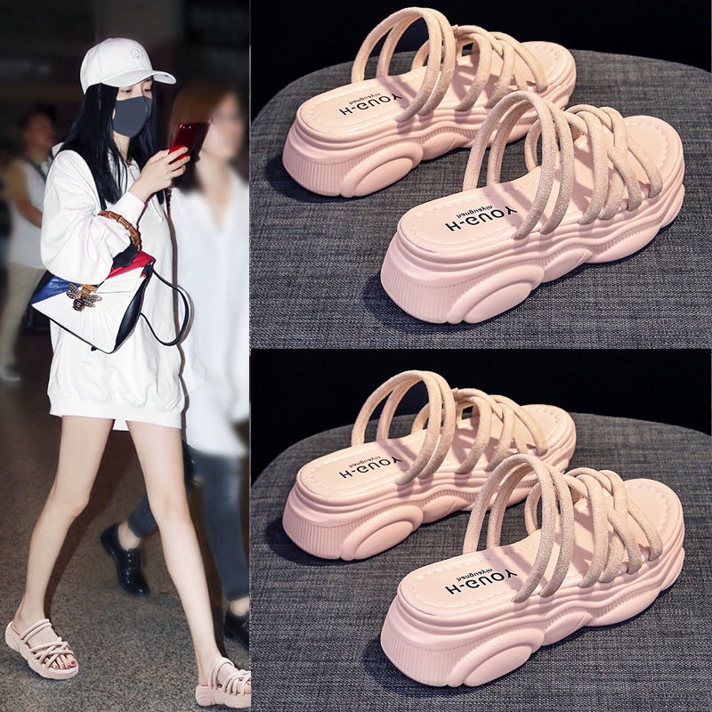 Xăng đan Mùa Hè Đế Dày 2022 Dễ Phối Đồ Thời Trang Cho Nữ