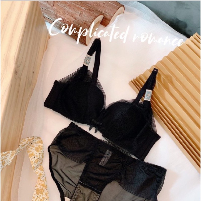 SET  ÁO LÓT+QUẦN LƯỚI SALE SỐCK