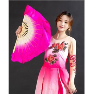 Quạt múa vải lụa hàng rẻ, sẵn có ạ