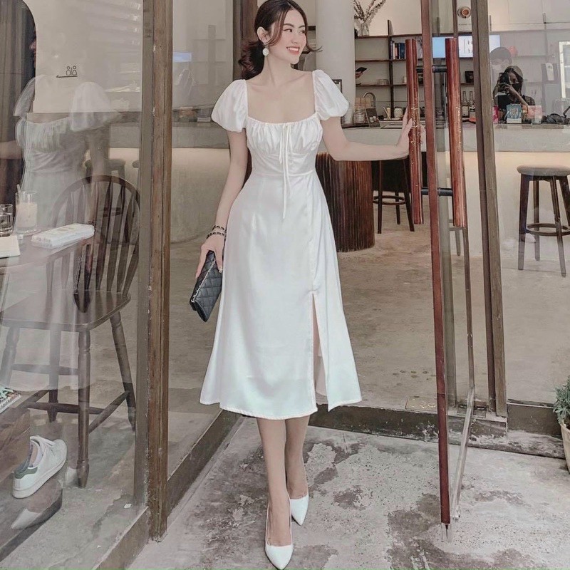 Đầm váy trắng cổ vuông xẻ tà
