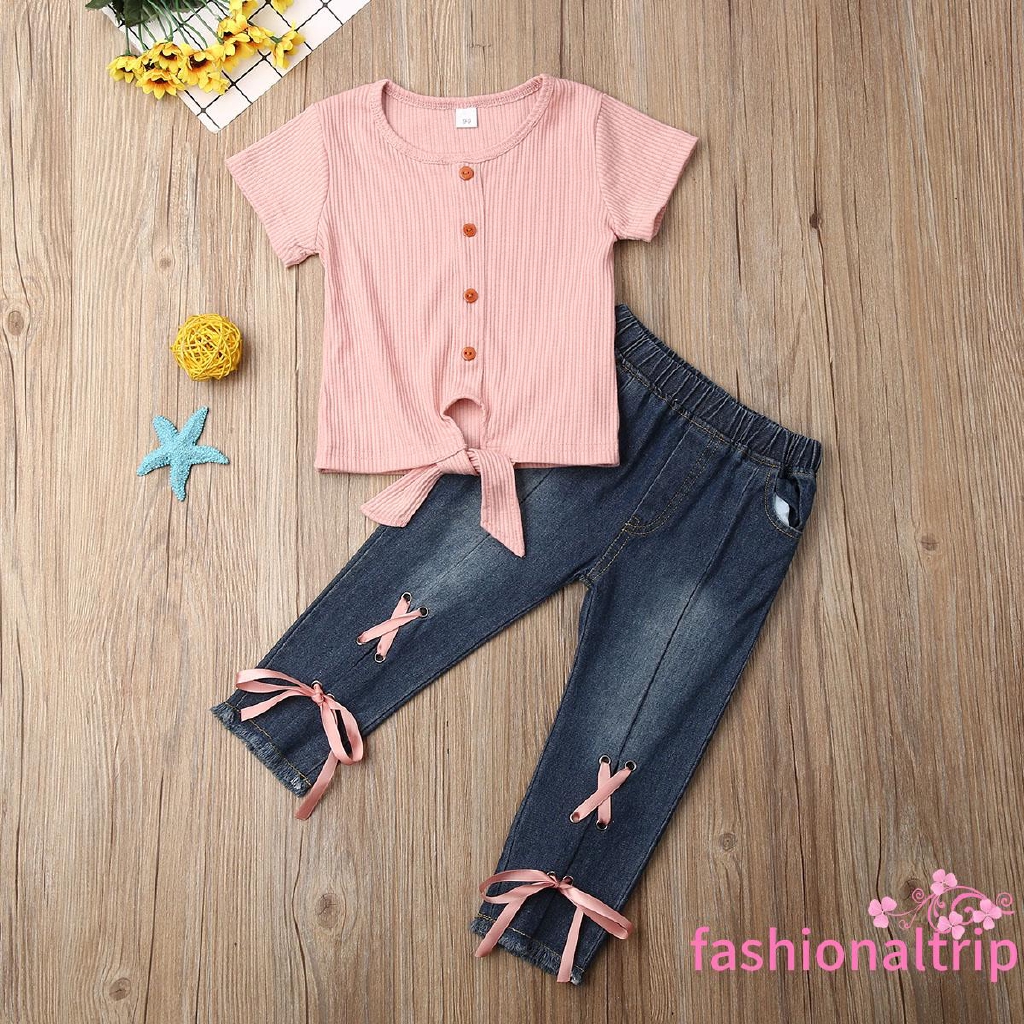 Set áo thun dài tay + Quần jeans cho bé