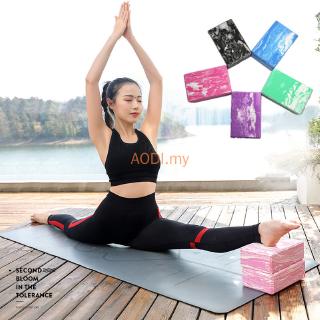 Gạch ốp tường tập yoga