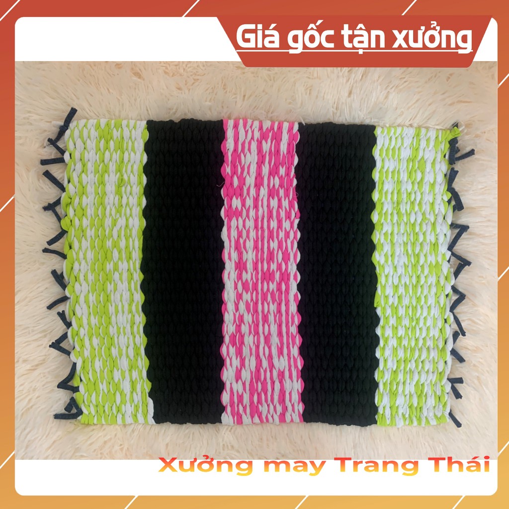 Thảm Lau Nhà Dậm Chân Vải Thun Siêu Thấm Hút Nước 33x45cm