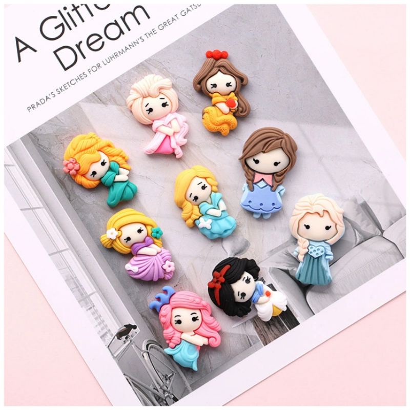 {Princess 2.5*3.5cm - 1 cái} STICKER PHỤ KIỆN DIY 3D DÁN ỐP ĐIỆN THỌAI BÌNH NƯỚC KẸP TÓC