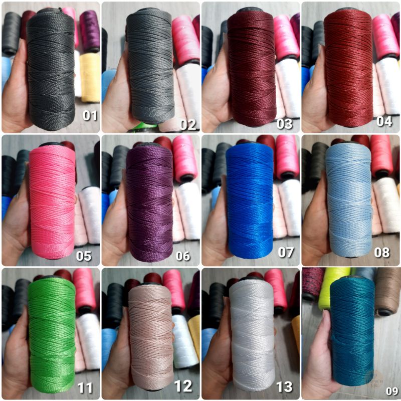 Sợi thô loại 1 màu trơn.