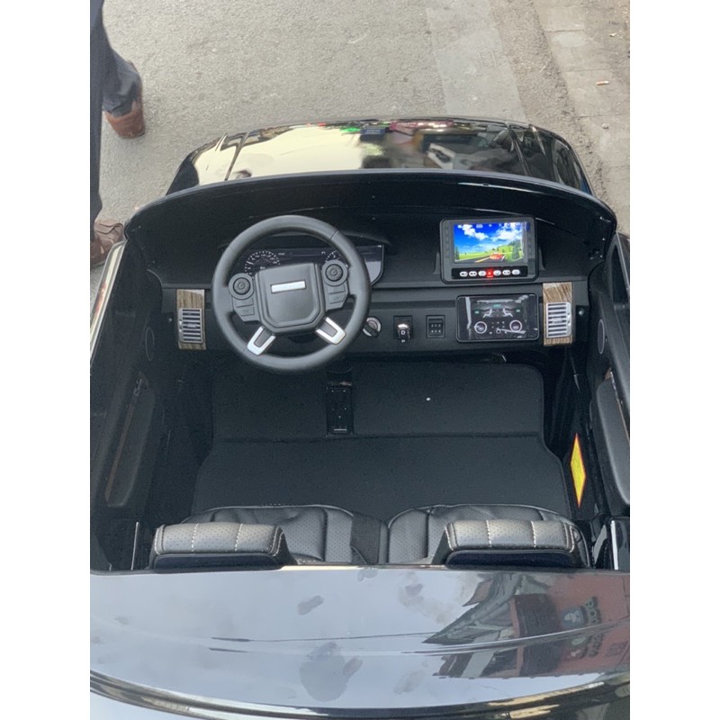 Ô tô điện trẻ em siêu sang Range Rover 999