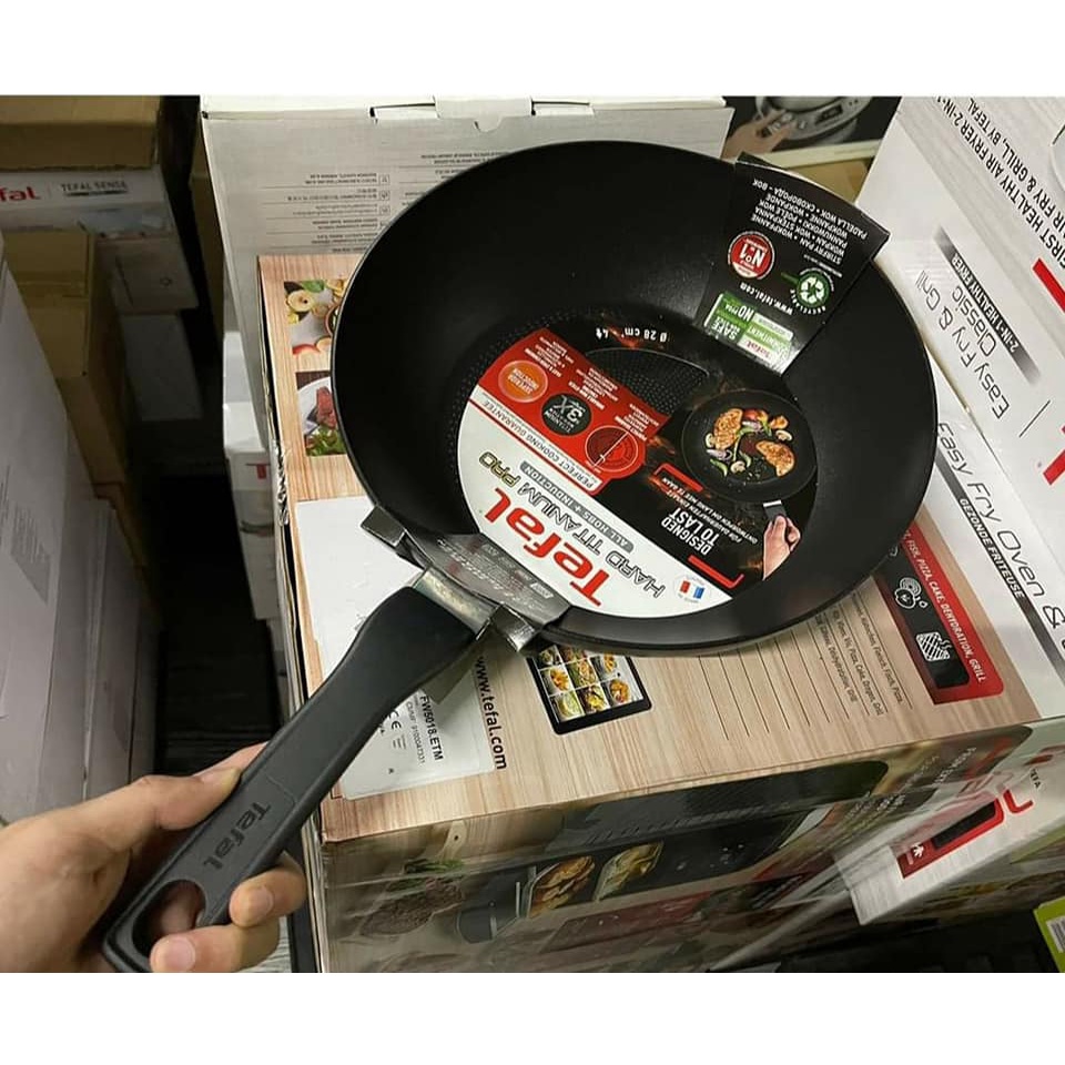Chảo sâu lòng Tefal HARD TITANIUM PRO Made in France