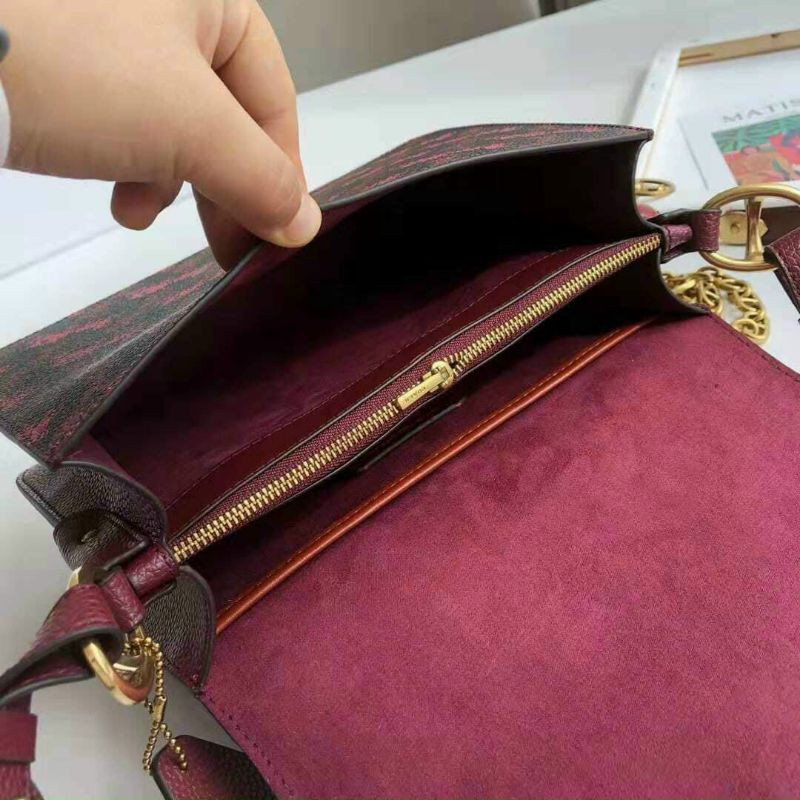 Túi Coach Beat Shoulder