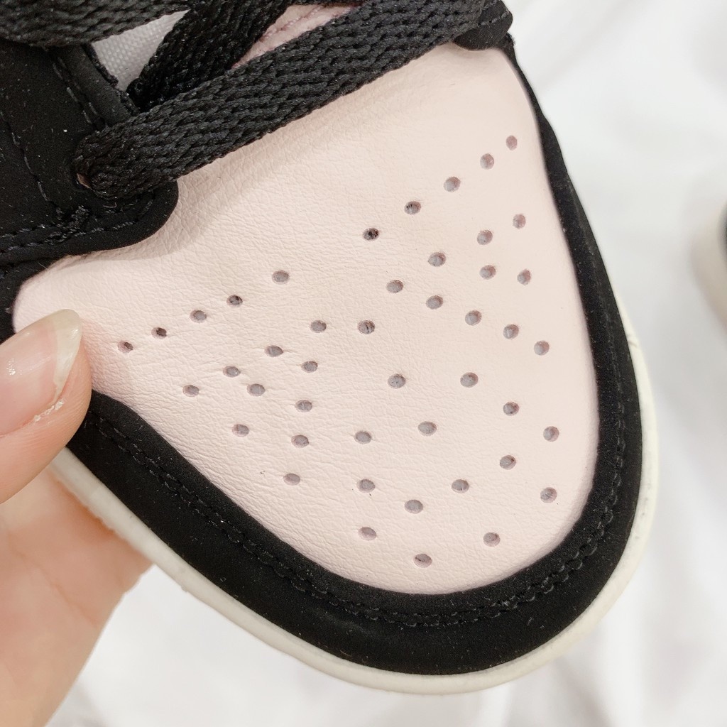 Giày sneaker Jordan 1 Nữ Cổ Thấp Đen Hồng Low Black Guava Ice (W) Da Nhăn Full box Bill | BigBuy360 - bigbuy360.vn
